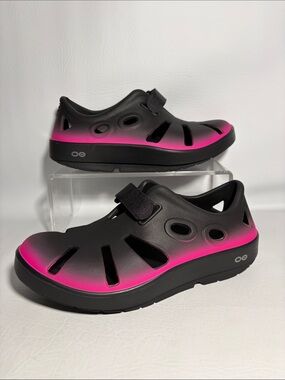 OOFOS OOcandoo Recovery Slip On Sandals, Black & Pink, OOfoam Sole, Sz 8W or 39